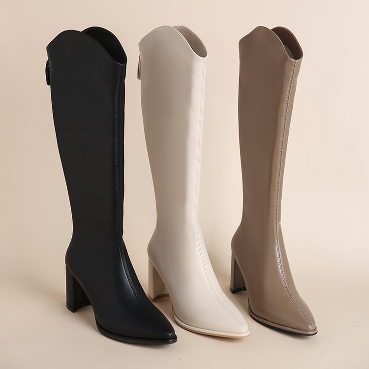 Bottes femme mode élégantes.